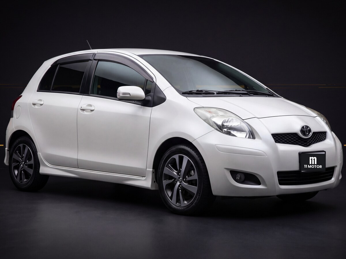Toyota Yaris — sedan / hatchback rental car available from 11 Motor Miri